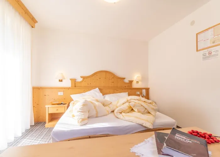 Albergo Canazei Канацеи