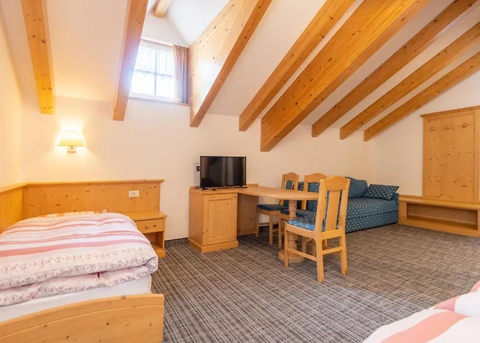 Albergo Canazei 3* 卡纳泽伊