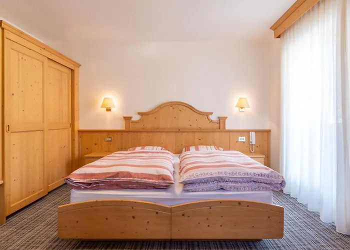 Albergo Canazei 卡纳泽伊